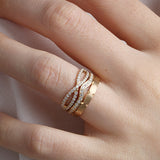 14K Gold V Shape Rhythm Diamond Wedding Band