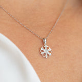 18K White Gold Diamond Snowflake Cluster Necklace