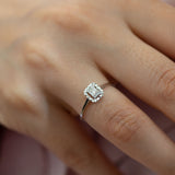 8K White Gold Baguette and Round Diamond Engagament Ring
