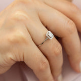 8K White Gold Baguette and Round Diamond Engagament Ring