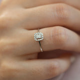 8K White Gold Baguette and Round Diamond Engagament Ring