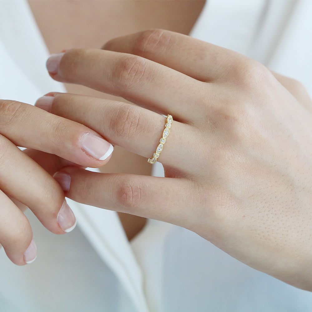 14K Solid Gold Miligran Diamond Wedding Band