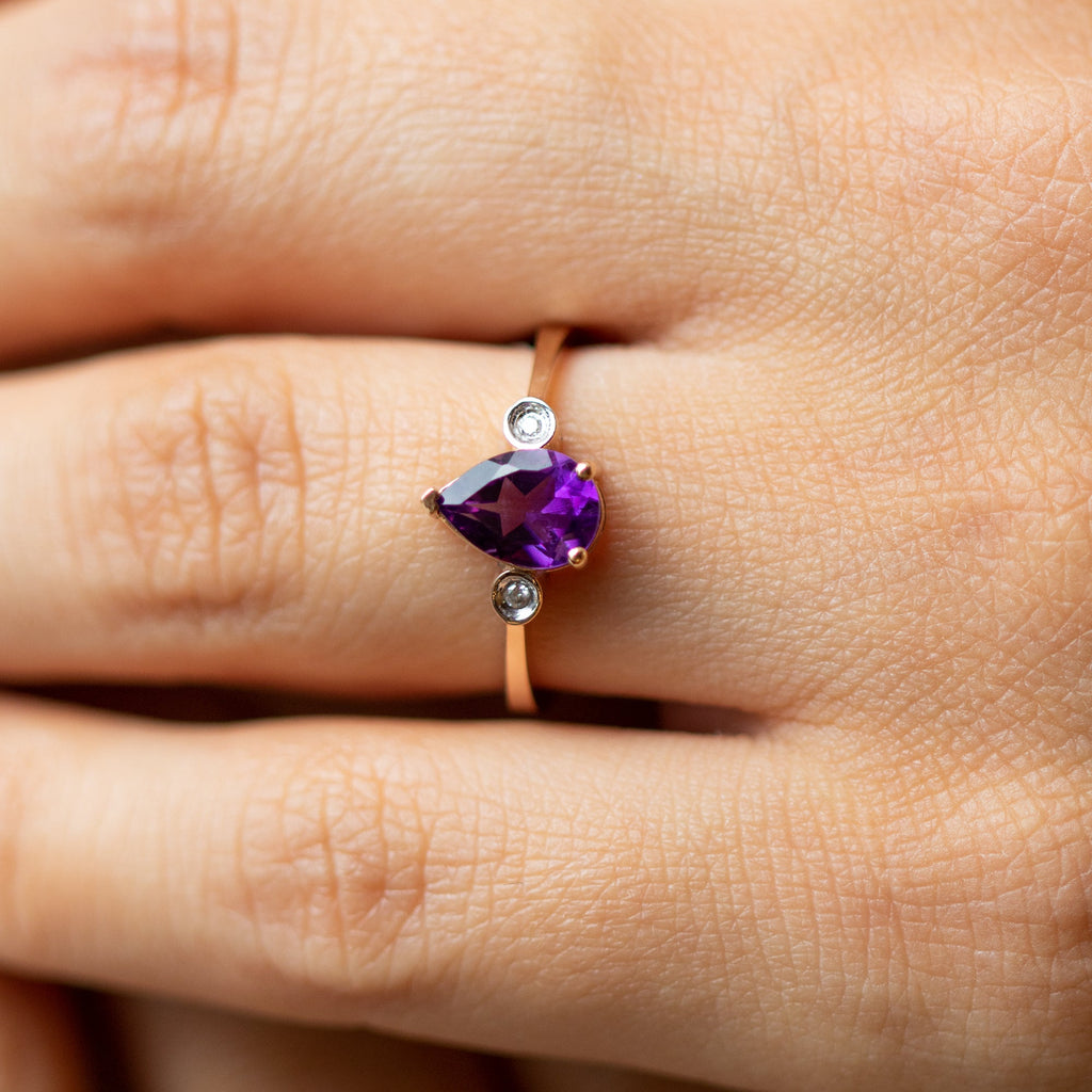  14K Gold Pear Amethyst Gemstone Ring