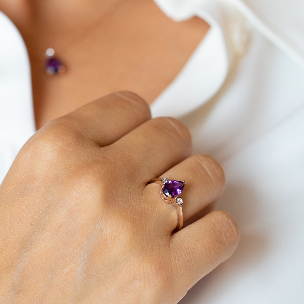  14K Gold Pear Amethyst Gemstone Ring