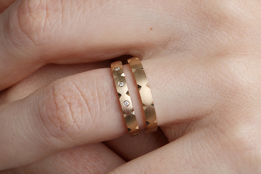 14K Gold 3mm Modern Wedding Band with Diamonds